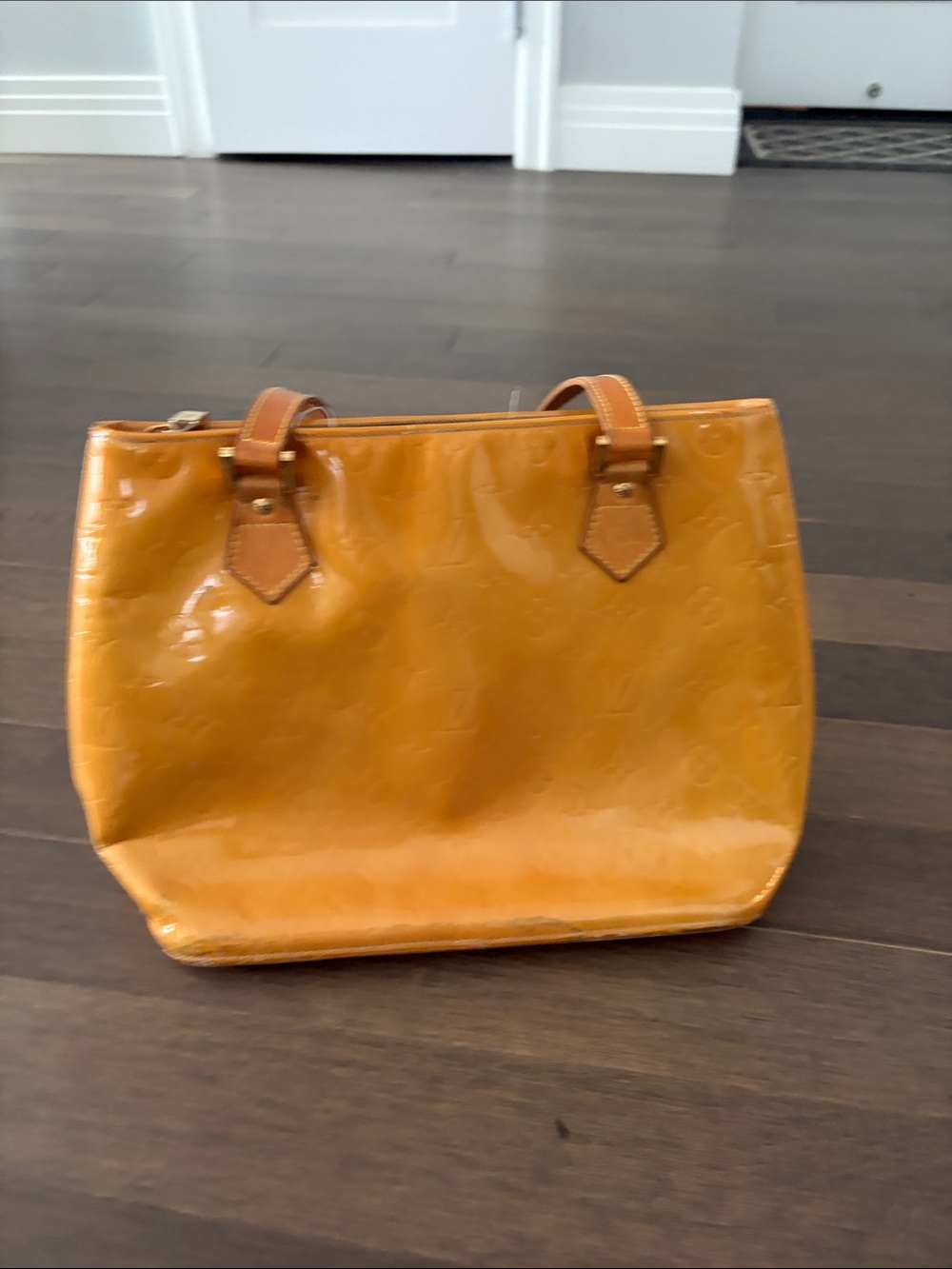 Women’s Patent Leather Tote Bag - Mustard
